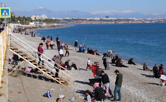 Yeni yılın ilk gününde deniz keyfi