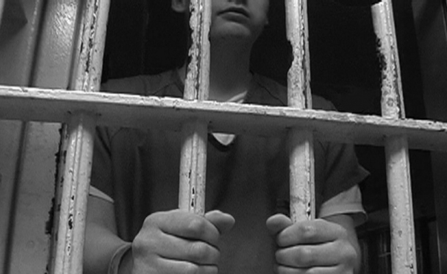 Uyuşturucu tacirleri Alanya Cezaevi'ni boyladı