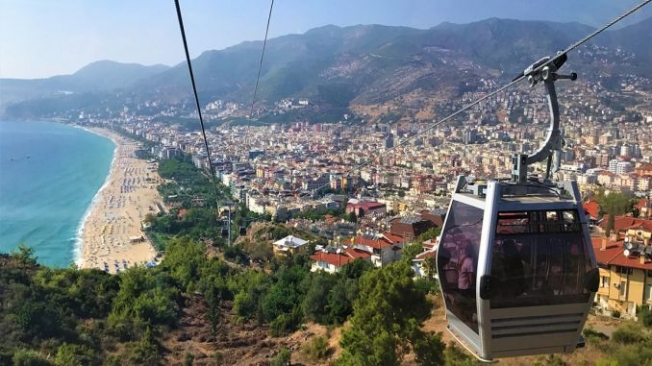 Alanya'da öğretmenlerden teleferik isteği!