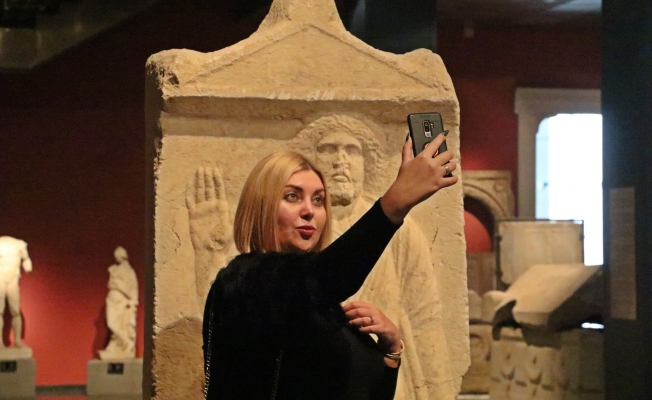 Antalya Müzesi’nde ‘selfie’ günü