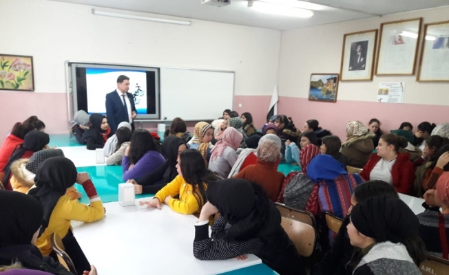 İŞKUR’dan orta öğretim kurumlarına yönelik meslek danışmanlığı semineri