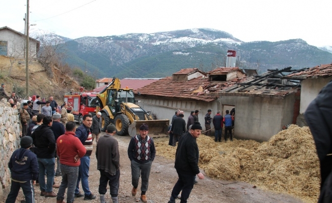 Amasya’da ev ve samanlık yangını