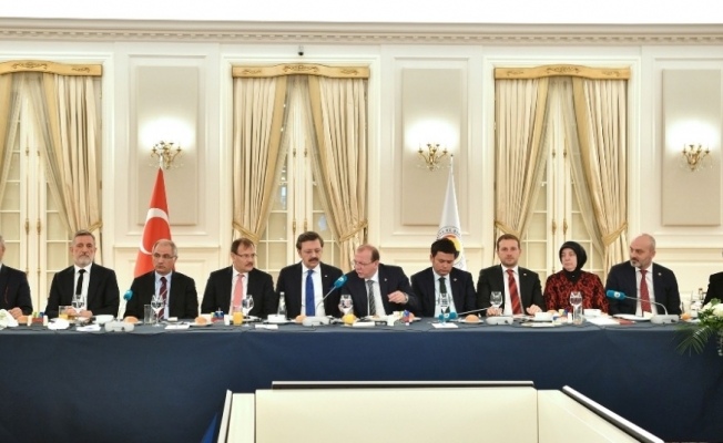 Bursalı vekiller TOBB`da bir araya geldi
