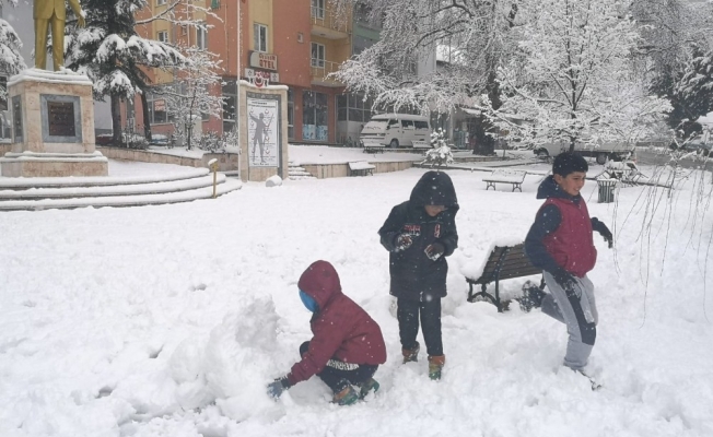 Çameli’de kar kalınlığı 10 cm’ye yaklaştı