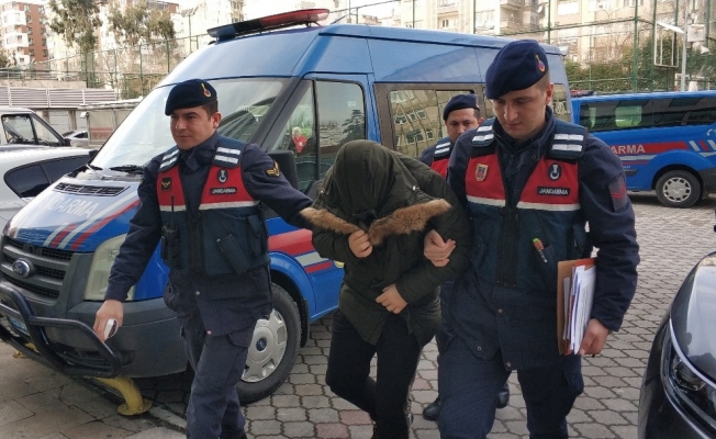 Cezaevine uyuşturucu sokmaktan gözaltına alındı