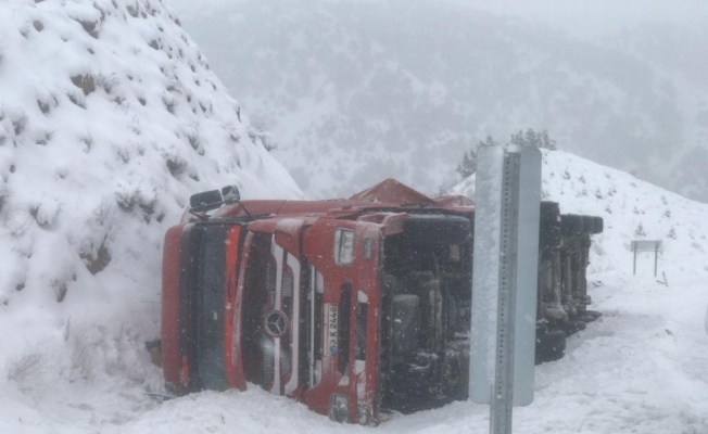 Koyulhisar’da trafik kazası:1 yaralı