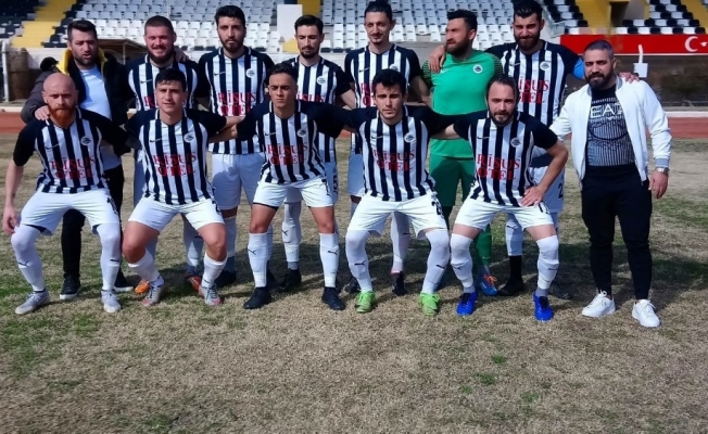 Kuşadasıspor şampiyonluğa yakın