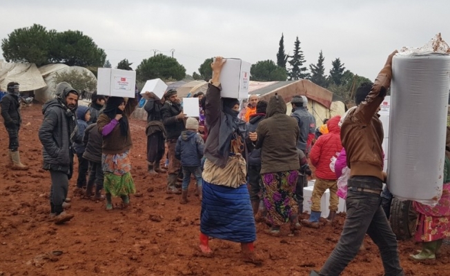 Türk hayırseverler İdlib’in imdadına yetişti