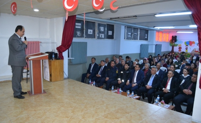 Alaçam’da Mehmet Akif Ersoy anıldı