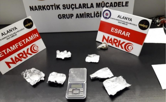 Alanya'da uyuşturucu tacirleri yakalandı!