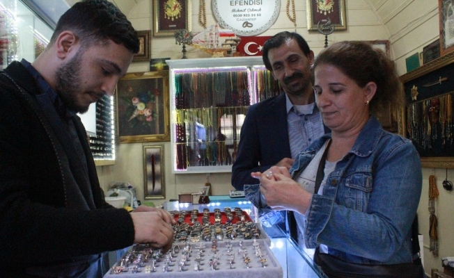 Altın fiyatları uçtu vatandaş gümüş takıya yöneldi