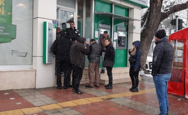 Bazı bankalarda korona virüs uygulaması