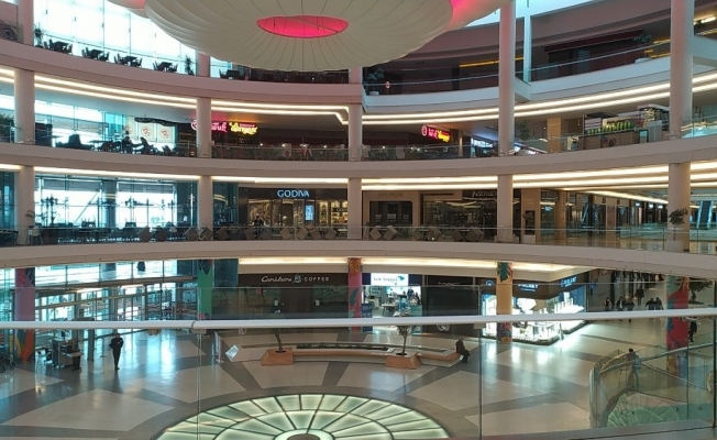 Bursa’da ÖzdilekPark ve Korupark da kapılarını kapattı