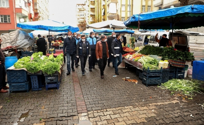 Büyükşehir Belediyesi semt pazarlarını denetledi