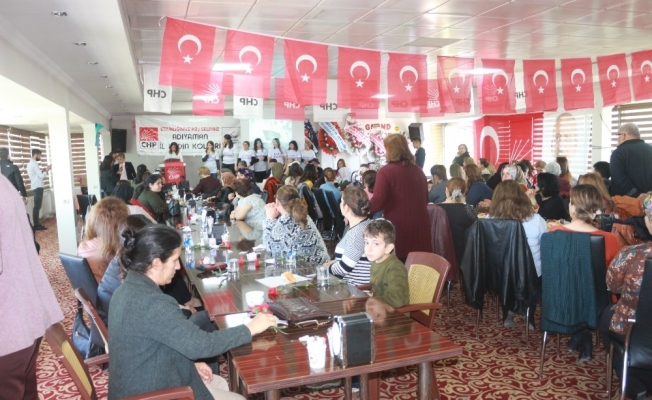 CHP 8 Mart Dünya Kadınlar Gününü kutladı