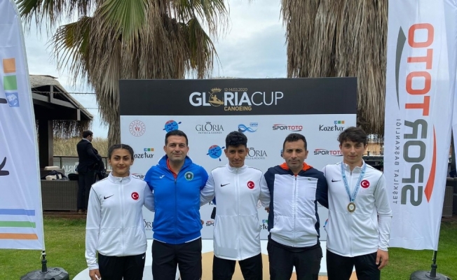 Emircan Ayaklı’dan milli gurur