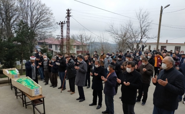 Eski belediye başkanının öldürdüğü karı-koca toprağa verildi