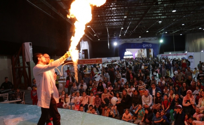 Evde kalan gençler, etkinlik videolarıyla eğlenecek