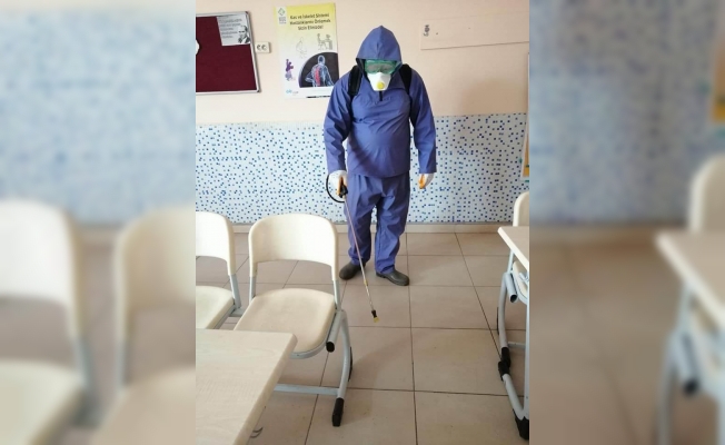 Hüyük’teki okullar koronavirüse karşı dezenfekte edildi