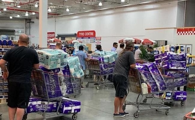 Korona korkusu tuvalet kağıdı raflarını boşalttırdı