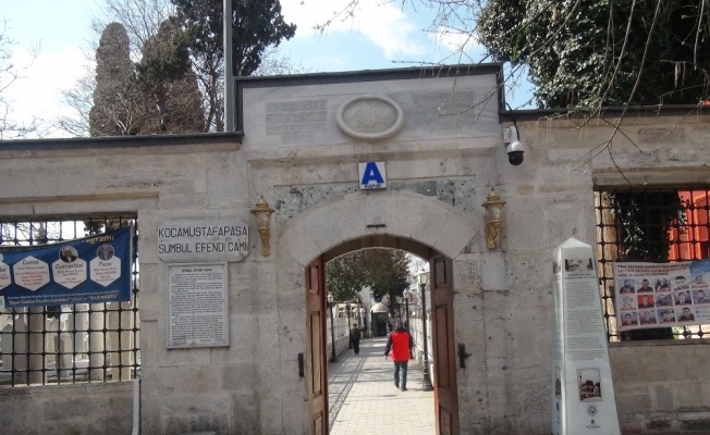 Korona virüs nedeniyle cuma namazında Taksim Mescidi boş kaldı