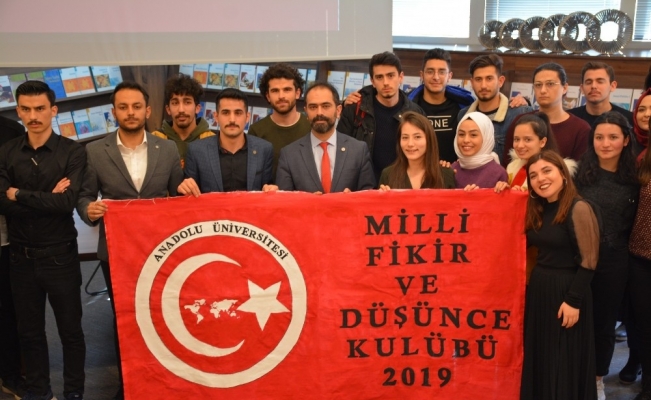 “Milli Bir Eğitim Sistemi Nasıl Olmalı?” konferansı gerçekleştirildi