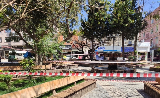 Samandağ Belediyesi, uyarıları dinlemeyen vatandaşlara meydanı kapattı