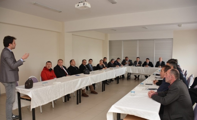 Şuhut’ta &quot;Convit-19 Virüsü ve Bulaşıcı Hastalıklar&quot; toplantısı yapıldı