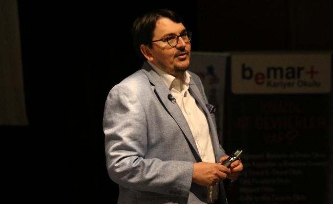 Usta spiker gençlere üniversite sonrası hayatları için tavsiyelerde bulundu