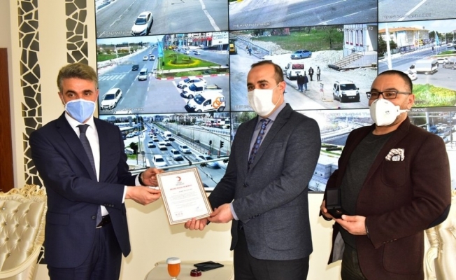 10 kez kan bağışladı bronz madalya ve berat aldı