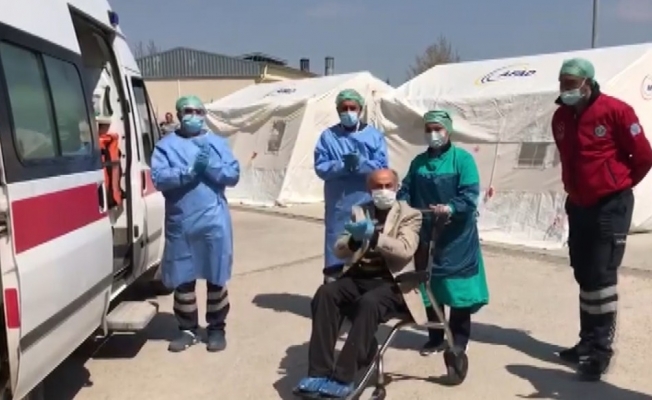 71 yaşında korona virüsü yendi