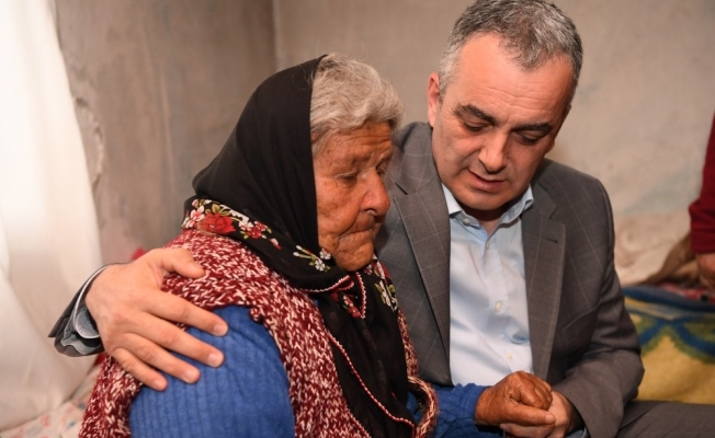 Alzheimer hastası 83 yaşındaki Elif nineye ev sürprizi