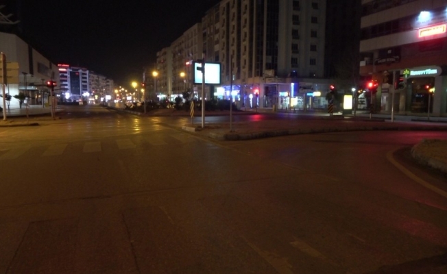 Antalya sessizliğe büründü