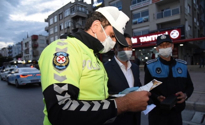 Başkan Yılmaz’ın mektupları, gece nöbetindeki polislere de ulaştı