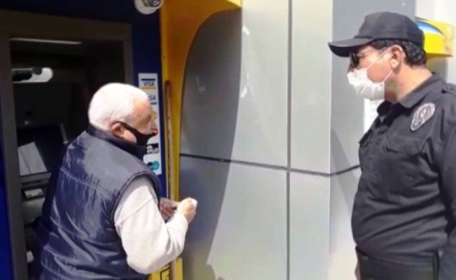 Polis ekipleri vatandaşların yardımına koşuyor