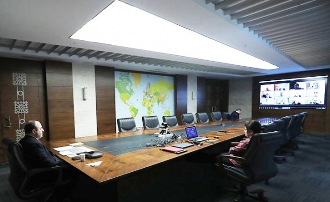 Sanayi ve Teknoloji Bakanı Varank’tan yerli enzim üreten ekibe övgü