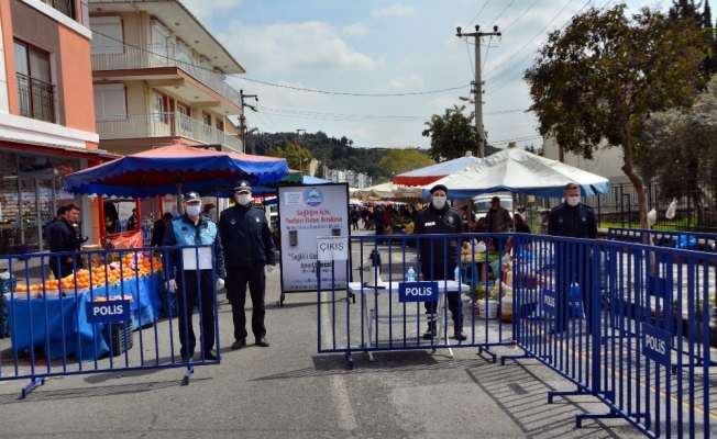 Söke’deki pazaryerlerinde yoğun virüs tedbiri