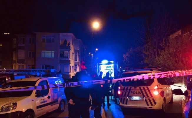 Üsküdar’da apartmanda yangın paniğe neden oldu