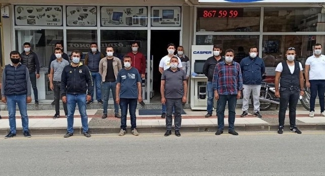 Sarıgöllü berberler 1 Haziran’da dükkanlarını açacak