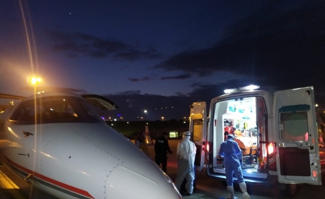 Sudan’daki Covid-19’lu vatandaş ambulans uçakla yurda getirildi