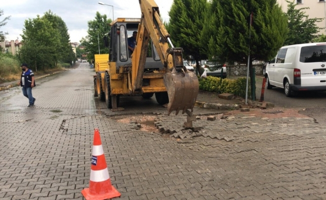 Başiskele’de cadde ve sokaklardaki sorunlar çözülüyor