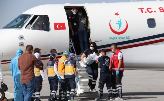 Yurda dönen siyam ikizleri Ankara Şehir Hastanesi’ne yerleştirildi