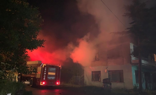 Boş evde çıkan yangın korkuttu