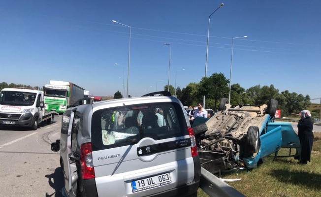 Düğün konvoyunda kaza: 6 yaralı