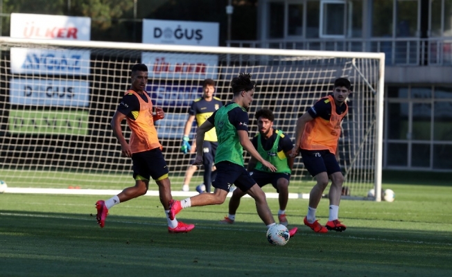 Fenerbahçe, Çaykur Rizespor maçı hazırlıklarını tamamladı