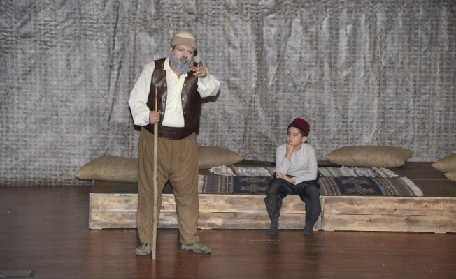 Mersin Şehir Tiyatrosu, yeni yol arkadaşları arıyor