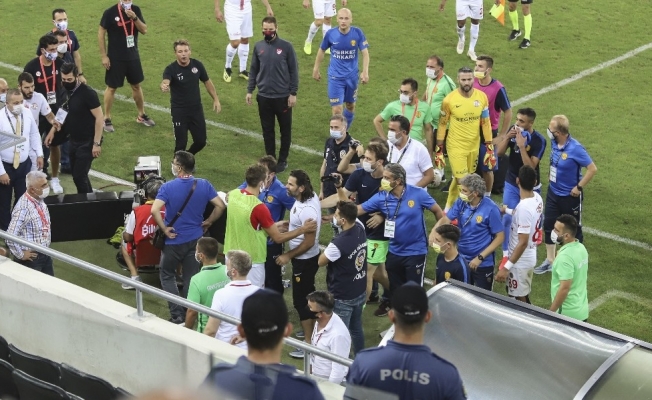 MKE Ankaragücü - Antalyaspor maçında gergin anlar