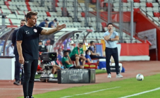 Süper Lig: Fraport TAV Antalyaspor: 1- Aytemiz Alanyaspor:0 (İlk yarı)