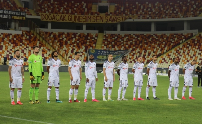 Süper Lig: Yeni Malatyaspor: 0 - Beşiktaş: 0 (Maç devam ediyor)