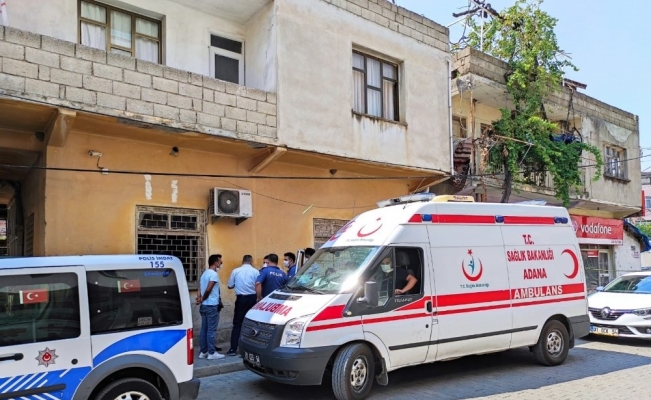 Esnaf kokudan duramayınca yalnız yaşayan adamın öldüğü ortaya çıktı